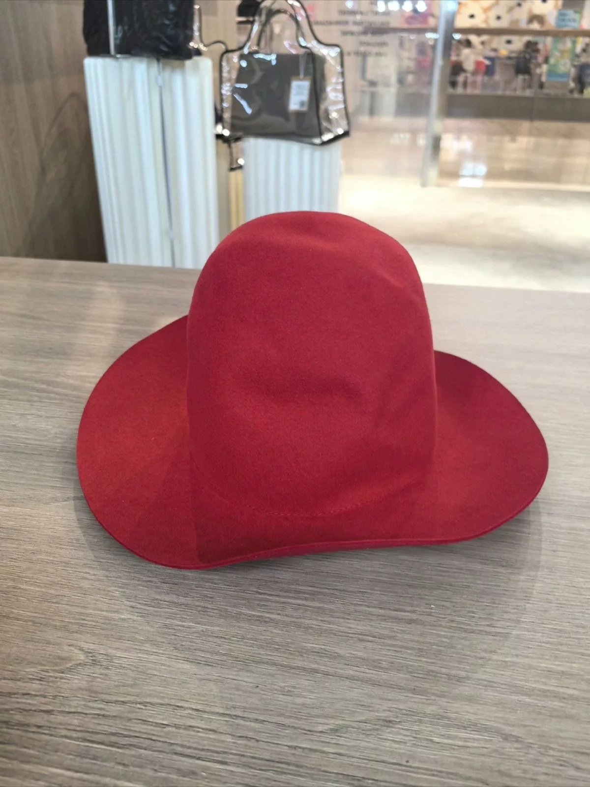 Gucci Hats Gucci runway wool hat Red