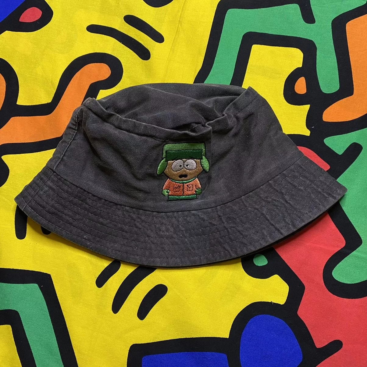 Cartoon Network Hats Cartoon Network × Vintage Vintage 2000 south park ‘you bastard!’ bucket hat Black