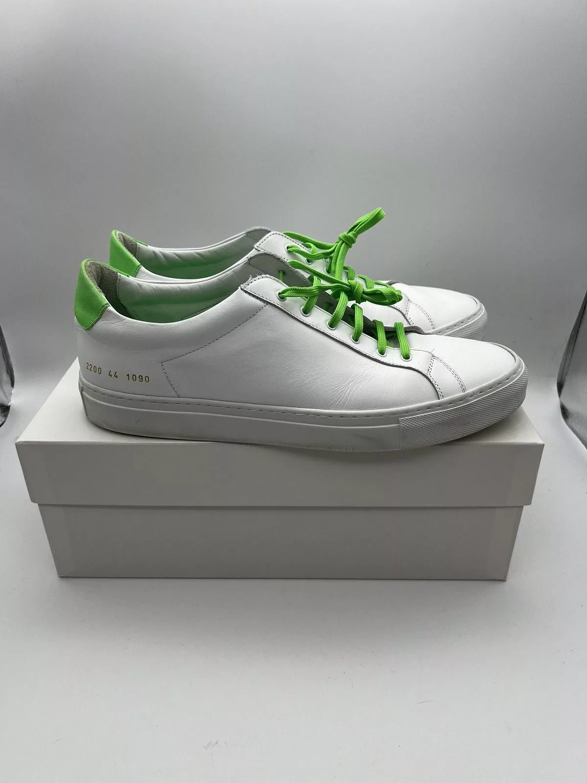 Common Projects Low Top Sneakers Common Projects Retro Low Fluo White/Green