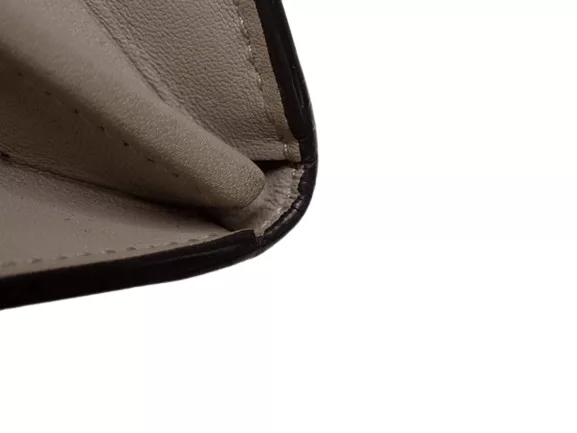 Louis Vuitton Wallets Louis Vuitton Iris Galet Mahina Beige Wallet