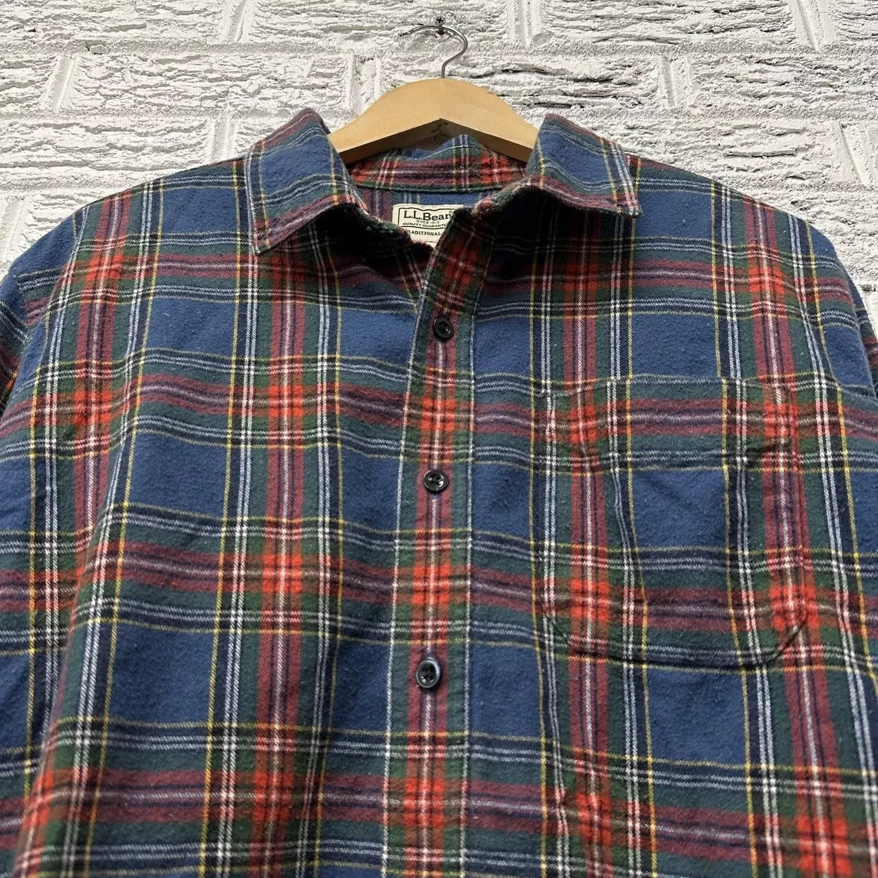 L.L. Bean Short Sleeve T Shirts Vintage L.L. Bean Button Down Flannel Collared Shirt Men’s L Blue