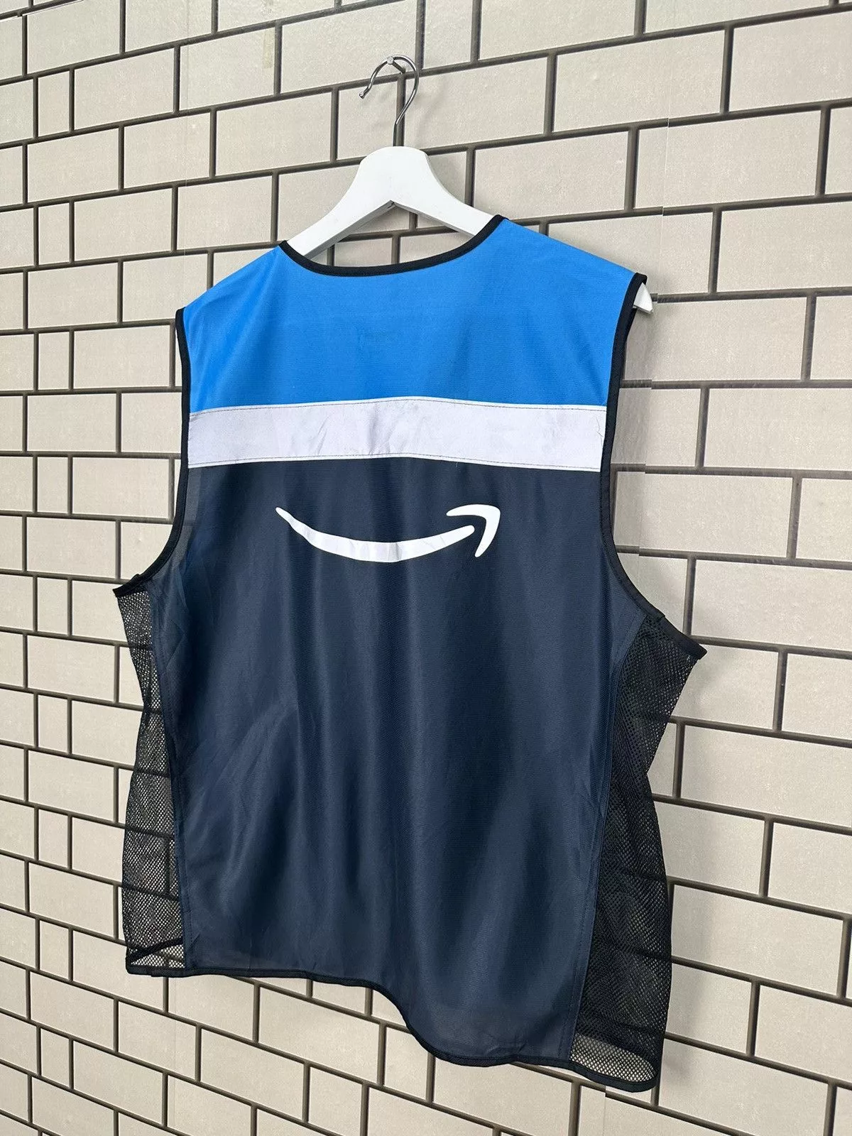 Other Vests Other Amazon Employee Delivery Driver Reflective Work Vest M/L Blue