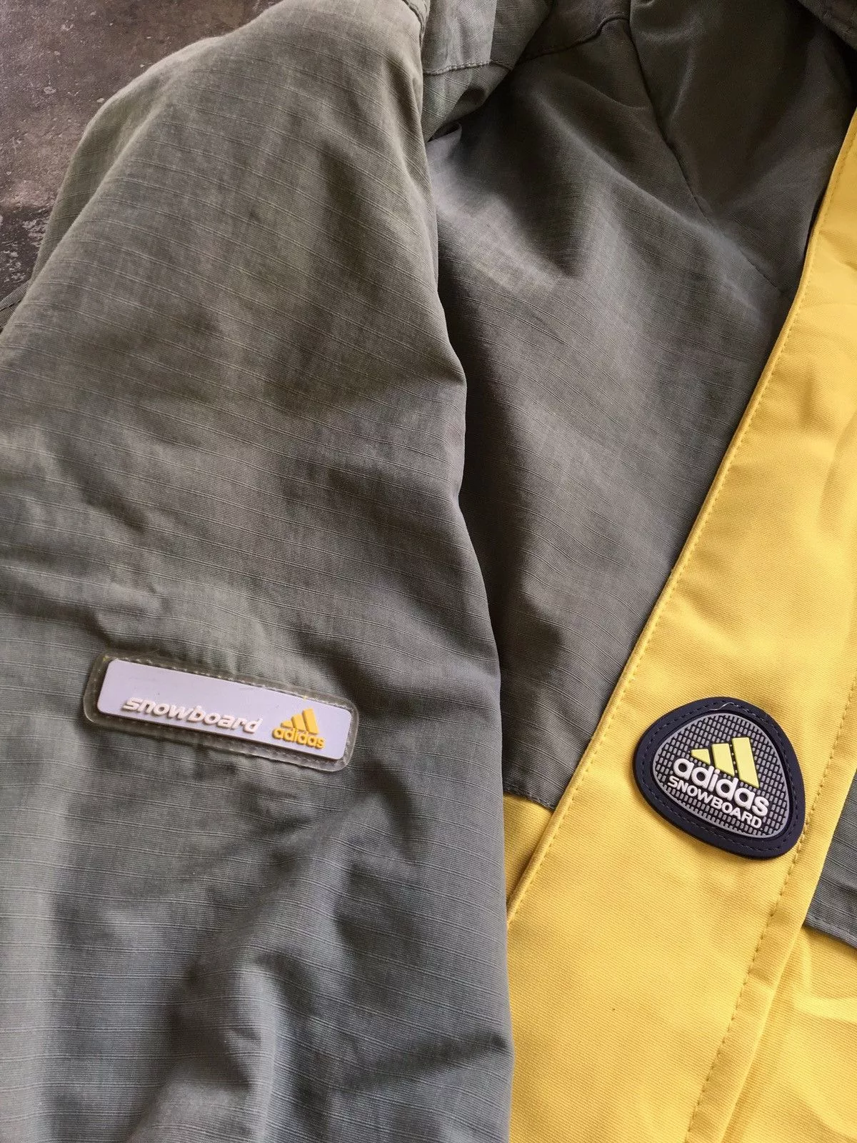 Adidas Light Jackets 💥Vintage Adidas Ski Jacket Yellow