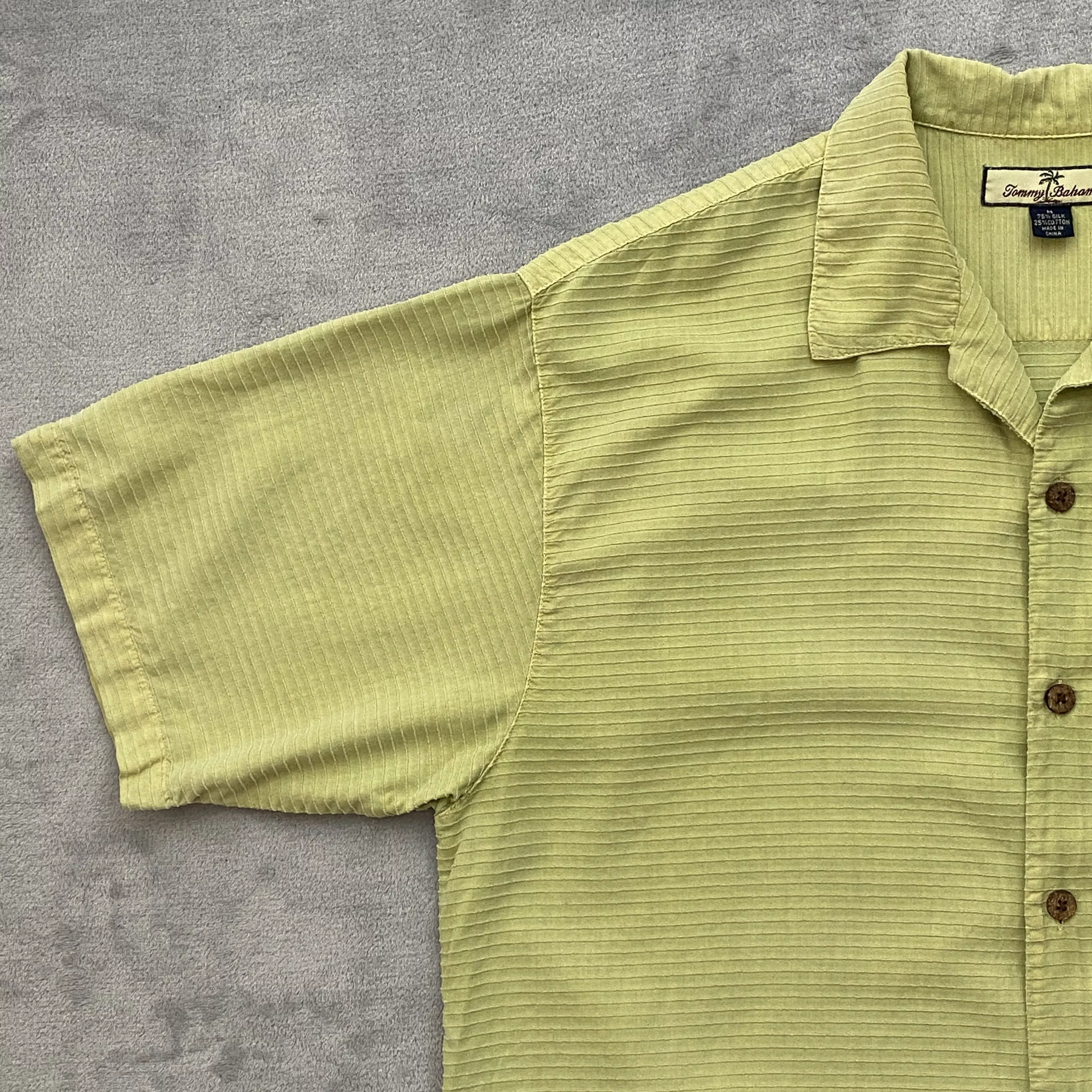 Tommy Bahama Shirts Button Ups Tommy Bahama RELAX Silk Camp Shirt Men Medium Short Sleeve Rib Knit Multi
