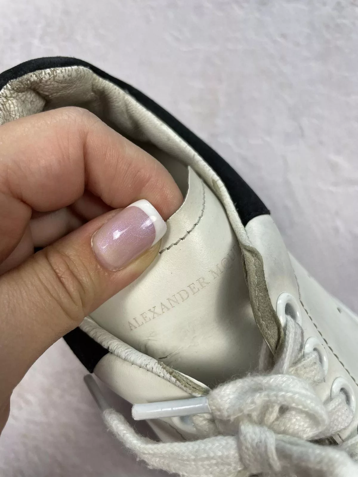 Alexander McQueen Low Top Sneakers Alexander McQueen × Designer Alexander Mcqueen Oversized Sneakers Shoes White