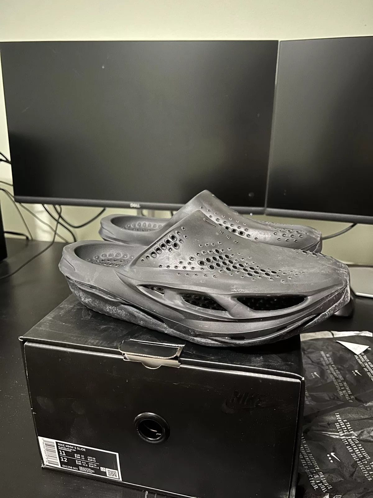 Nike Slip Ons NIKE MMW 5 SLIDE Black