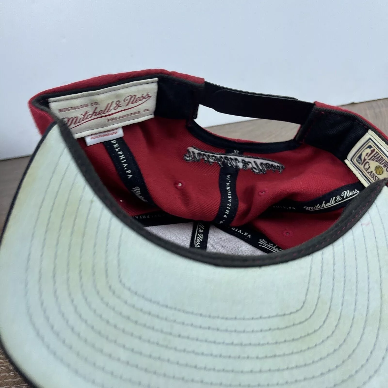 Mitchell & Ness Hats Miami Heat Hat Mitchell & Ness Miami Red Hat Adjustable Adul