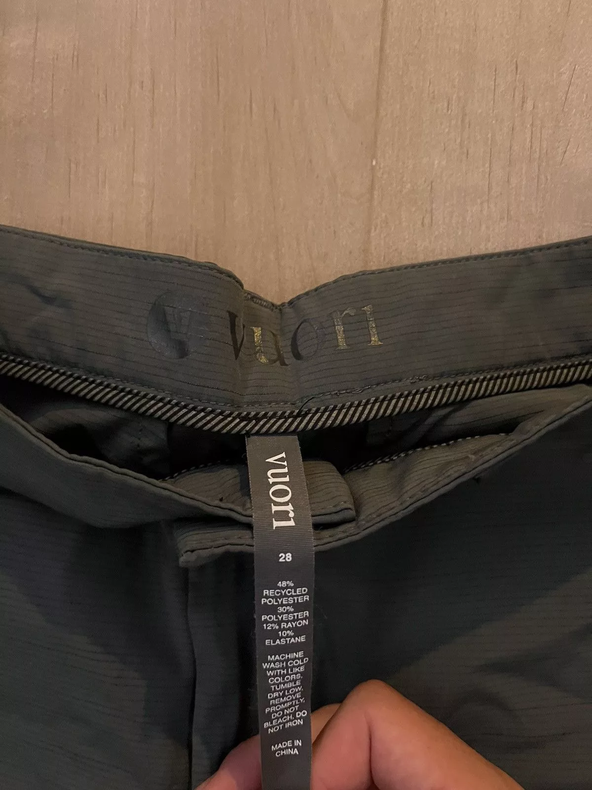 Vuori Shorts Gray