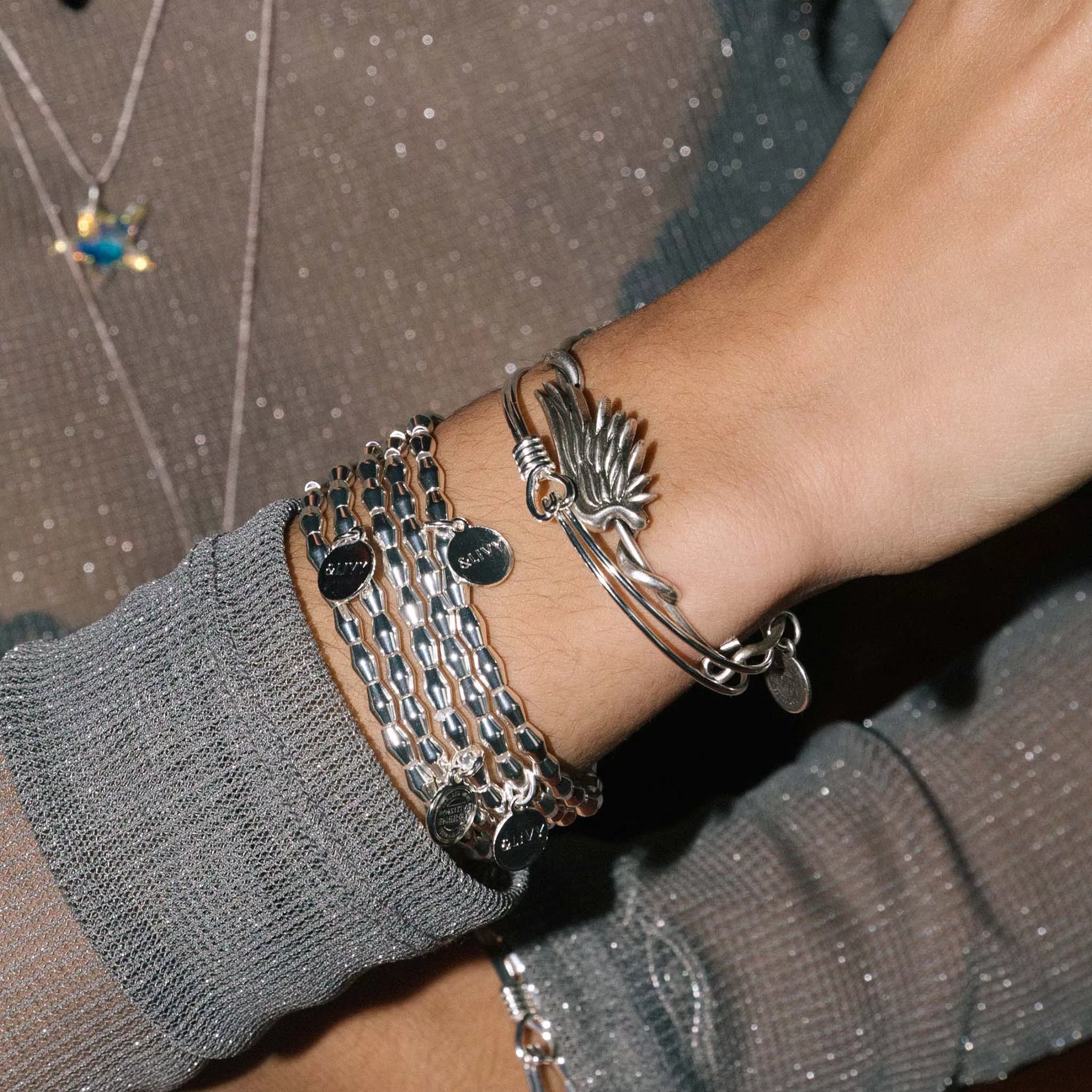 Angel Wing Symbol Wrap Expandable Bangle