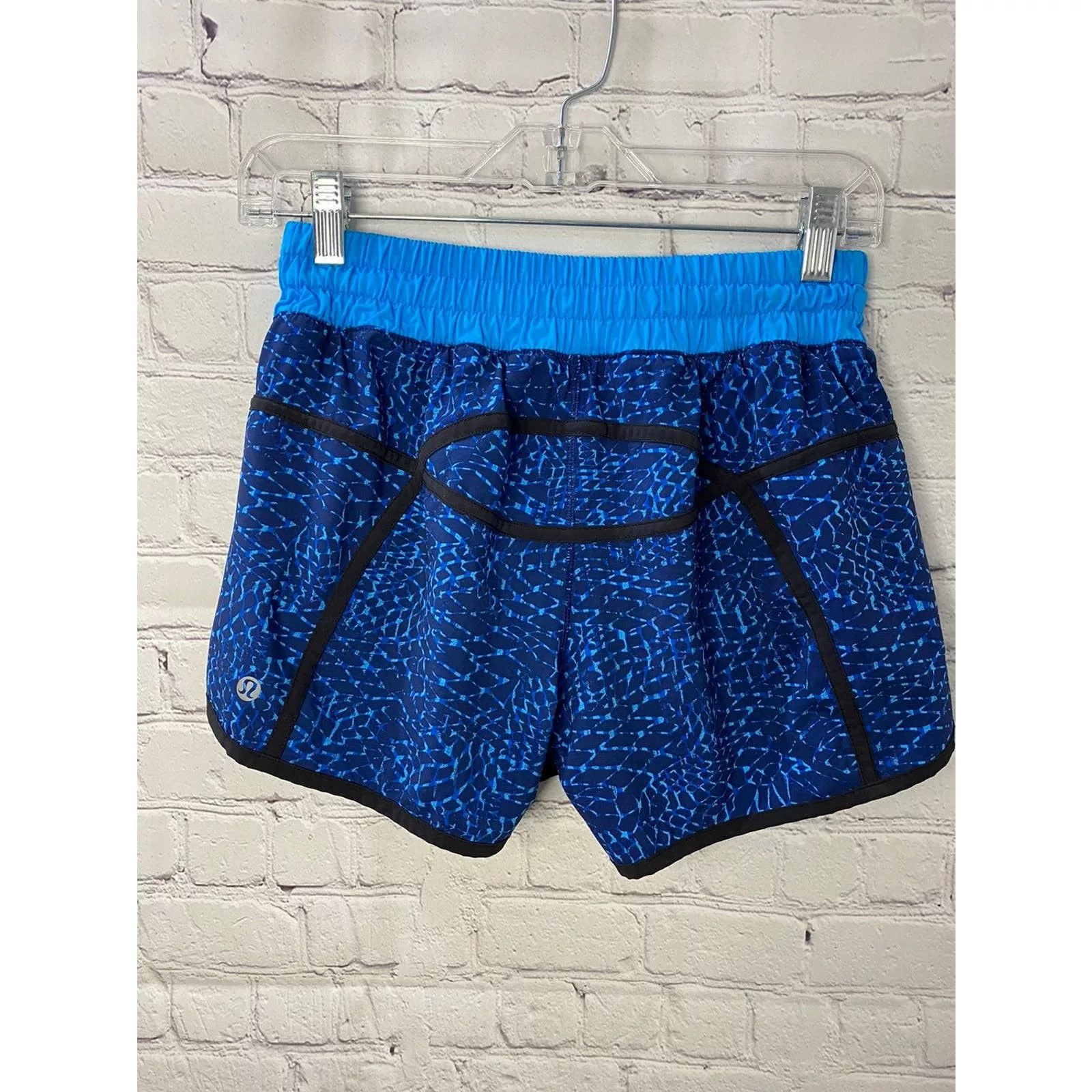 lululemon shorts 6 Blue