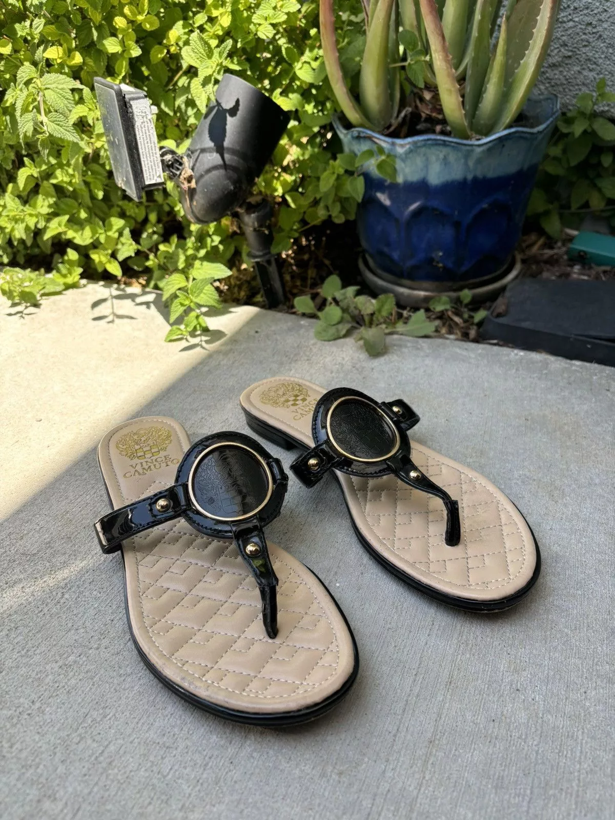 Designer Sandals Designer × Vince Camuto × Vintage Vince Camuto Women’s Beige/Black Leather Sandals Size US 7