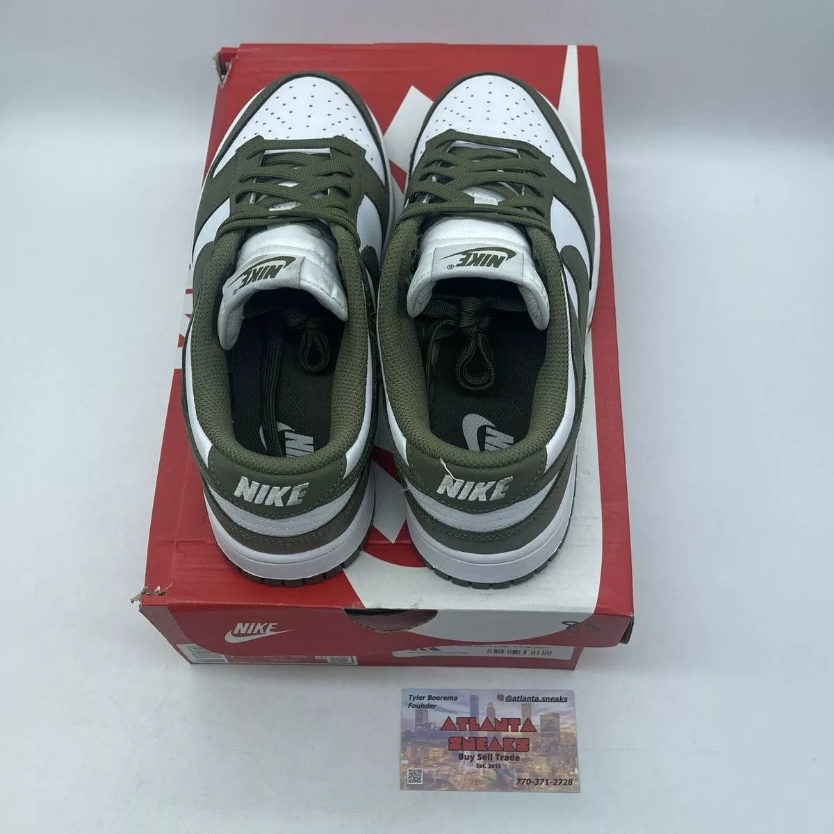 Nike Low Top Sneakers Nike Wmns dunk low medium olive White
