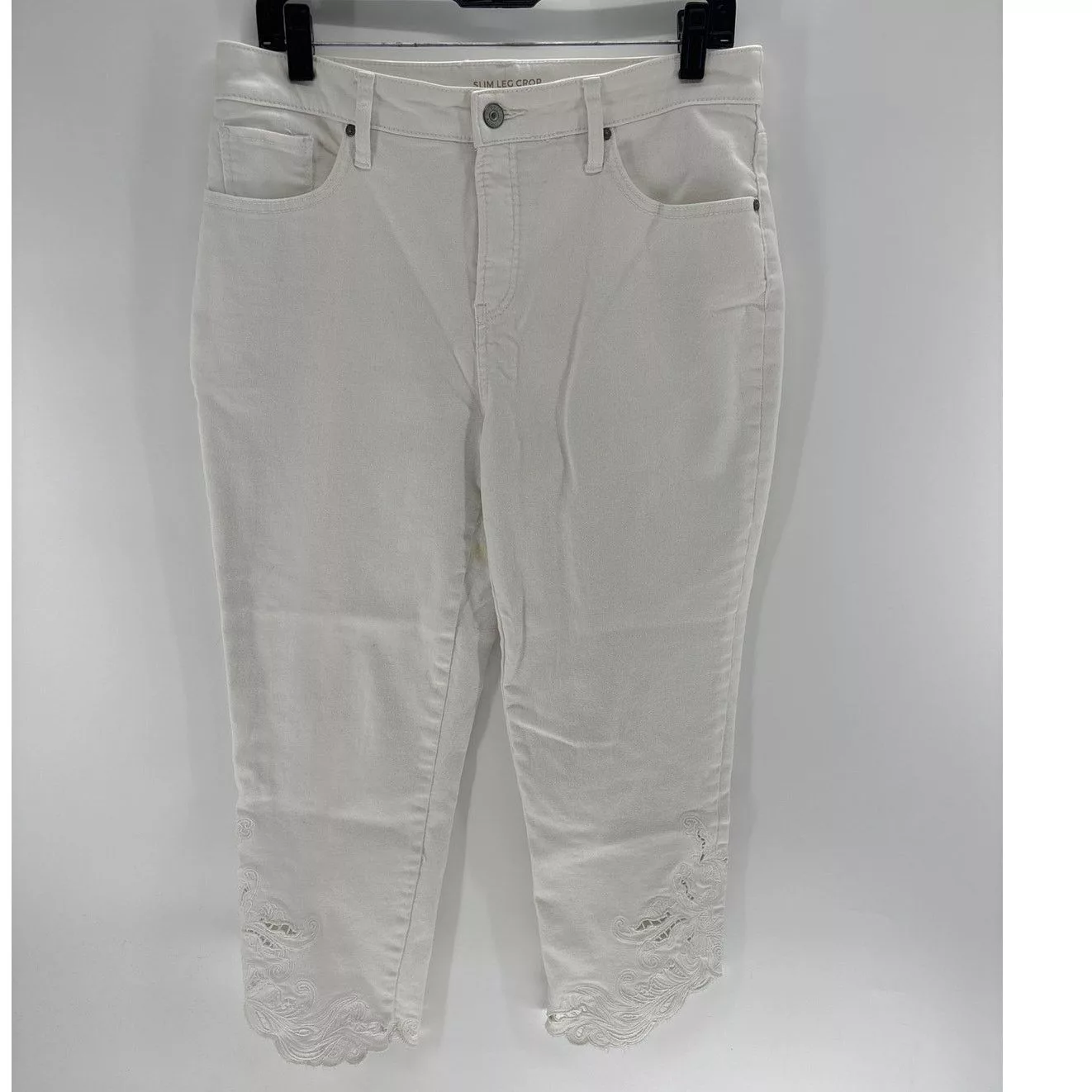 Chicos Pants Chicos Chico's Slim Leg crop pants size 8/Chico size 1 White