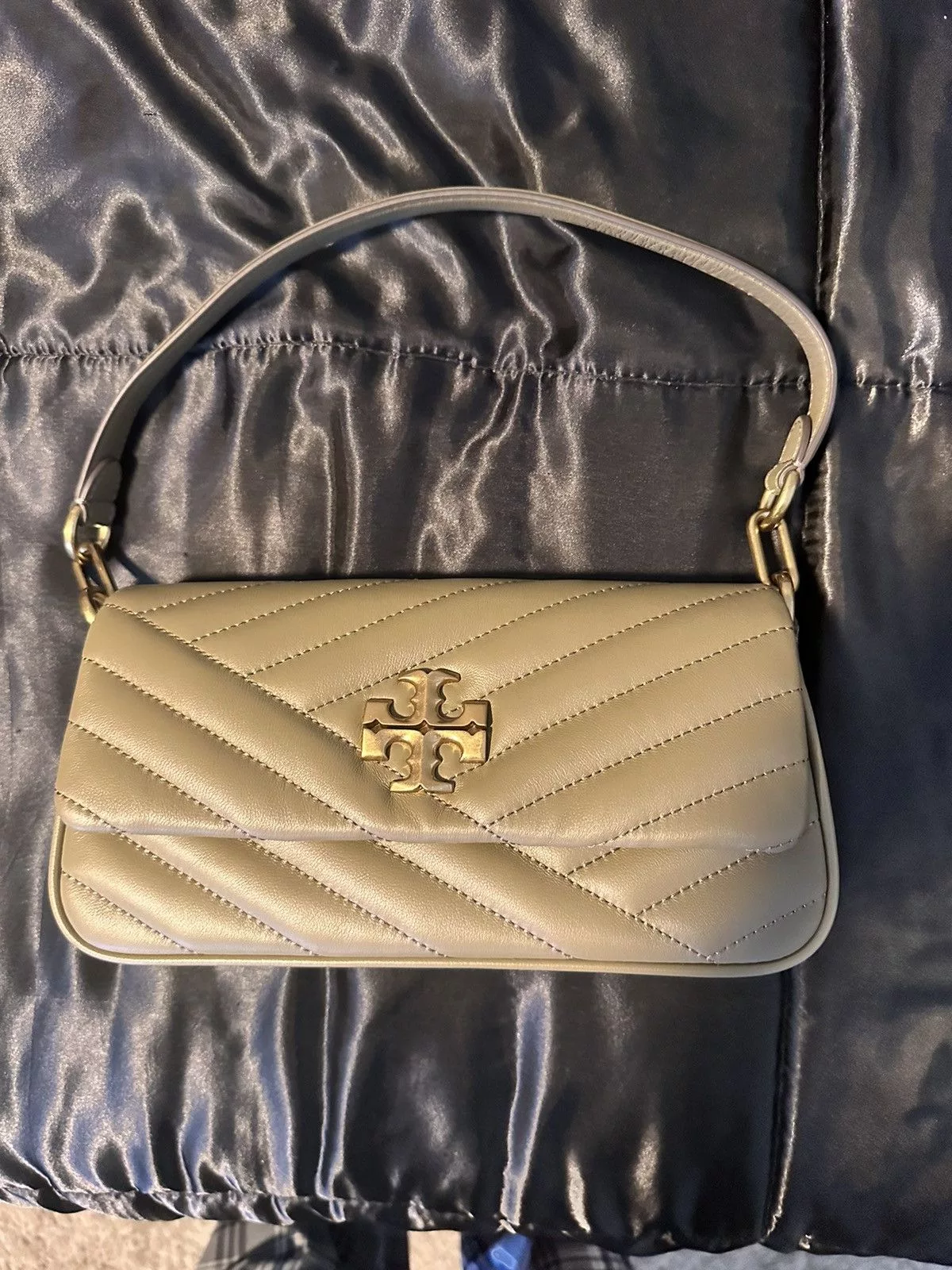 Tory Burch Shoulder Bags Tory Burch Purse Beige