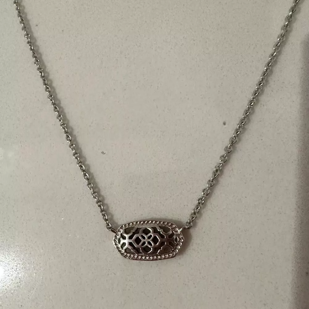 Kendra Scott Necklaces Kendra Scott Elisa Silver Oval Filigree Pendant Necklace
