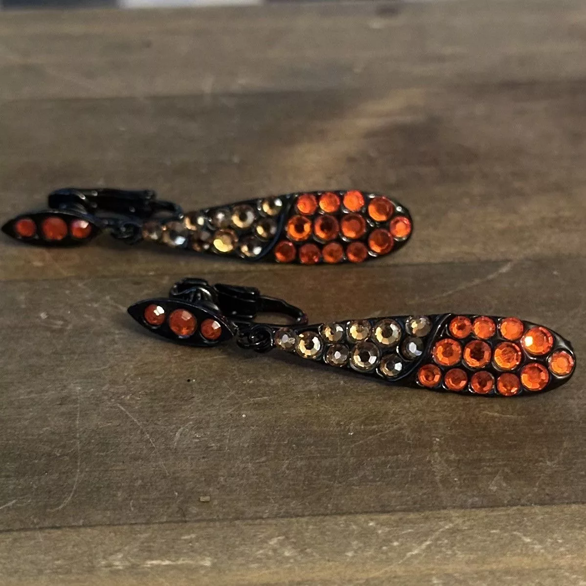 Vintage Earrings Vintage Kramer rhinestone clip on dangle earrings Black