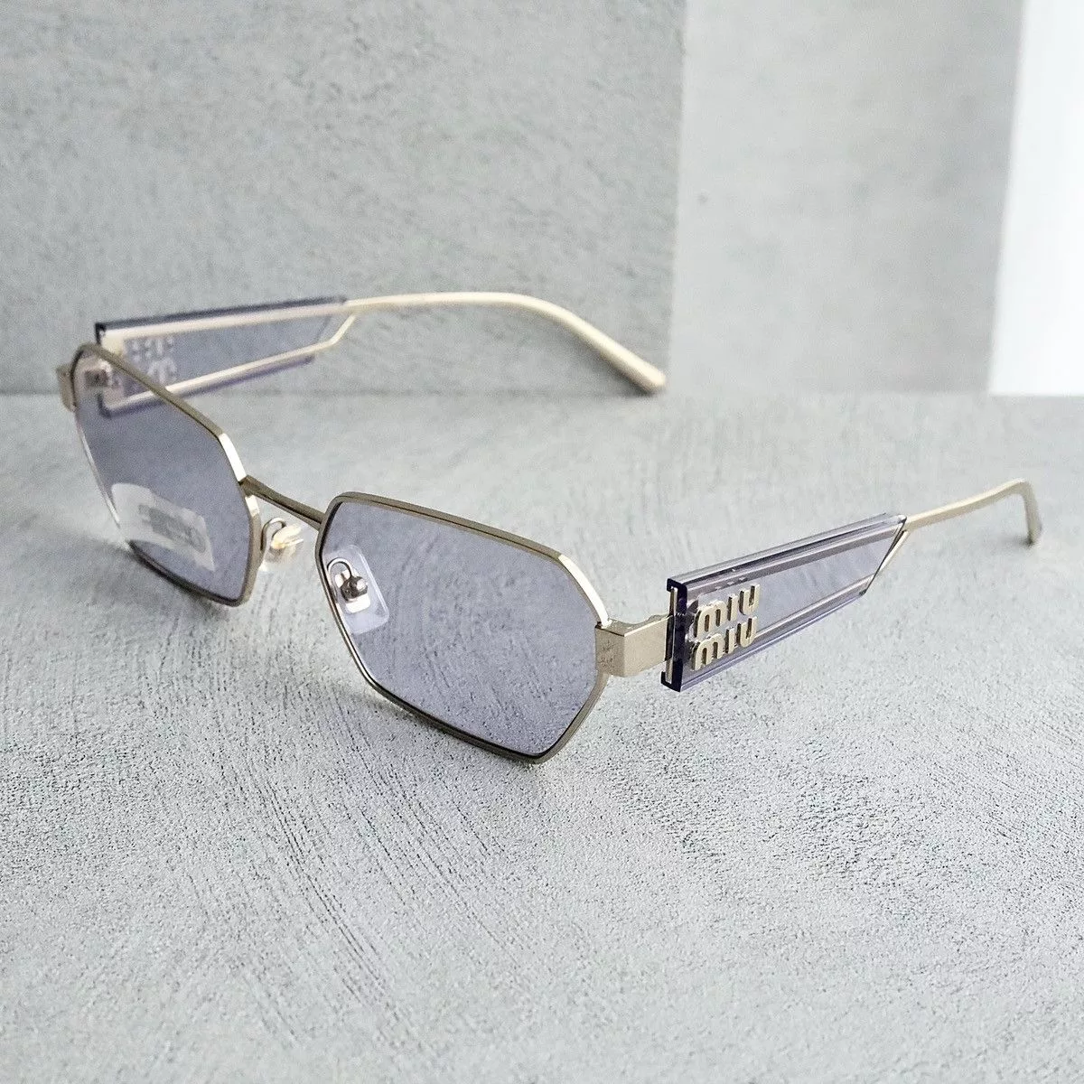 Miu Miu Sunglasses MIU MIU 53WS SUNGLASSES Purple