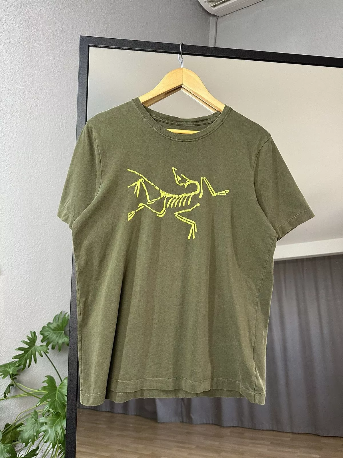 Arc'teryx Short Sleeve T Shirts Arc'teryx × Vintage Vintage Arc’teryx Skeletal Big Logo T-Shirt Archival Rare Brown Streetwear