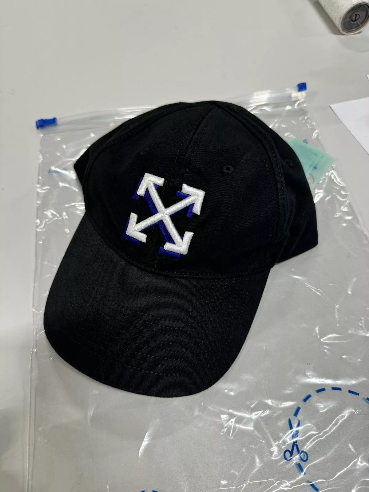 Off-White Hats Off-White Arrow Embroidery Baseball Cap NEW 350$ Black