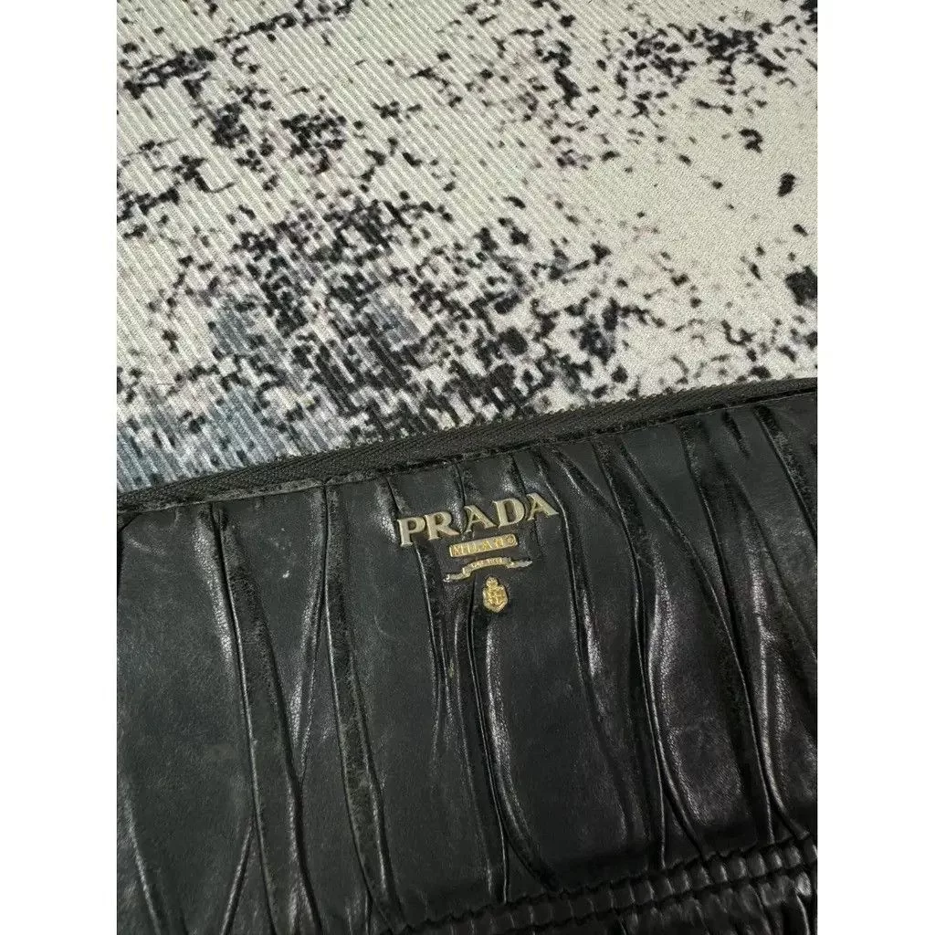 Prada Mini Bags Prada Wallet Size: 20x11cm Gray