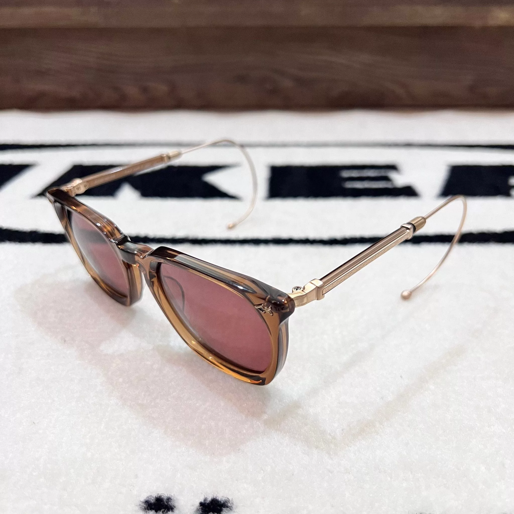 Matsuda Sunglasses MATSUDA M2043 Large Pilot sunglasses featuring temples Multi