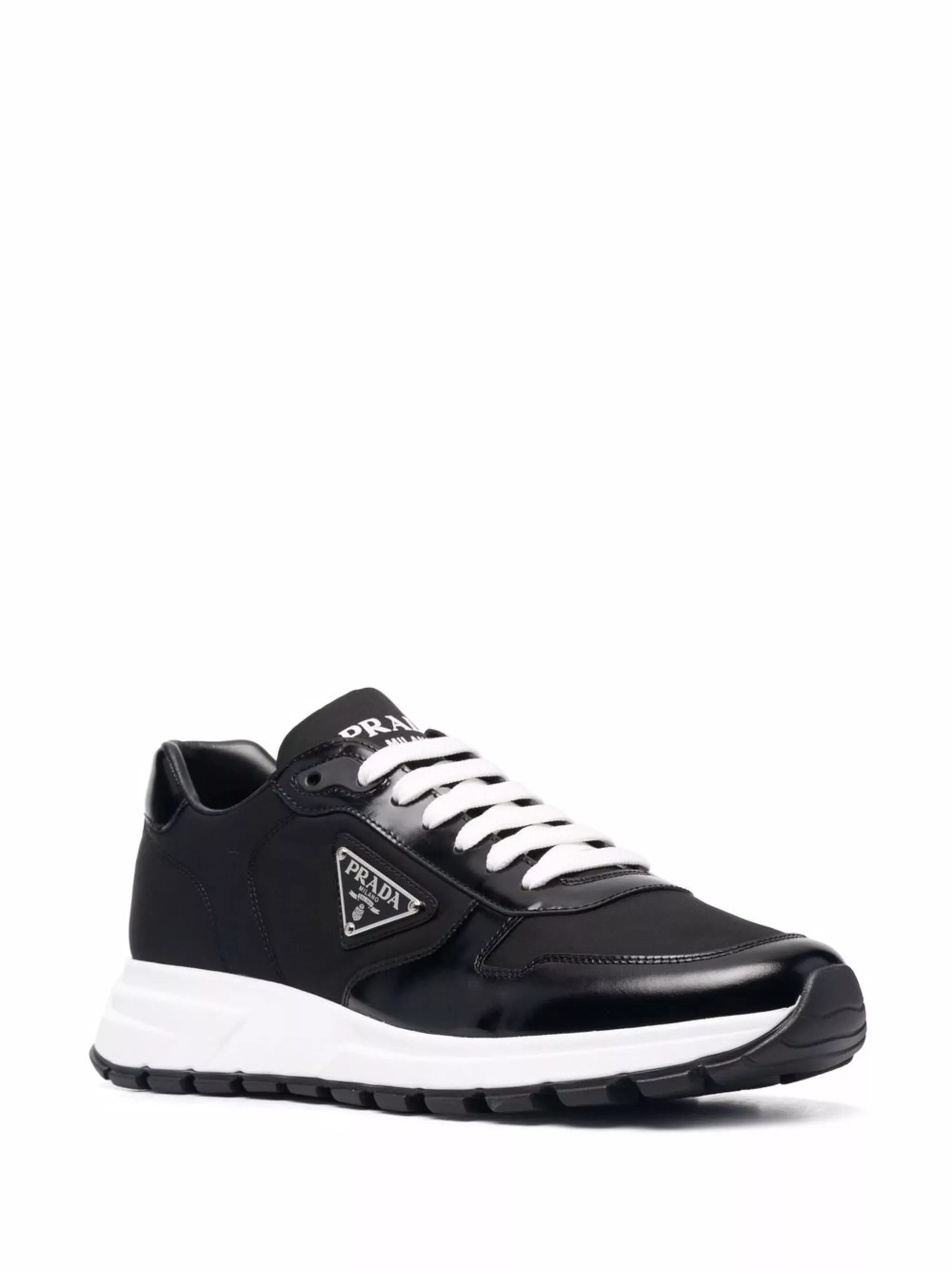 Prada Low Top Sneakers Prada o1srvl11e0624 Sneakers in Black