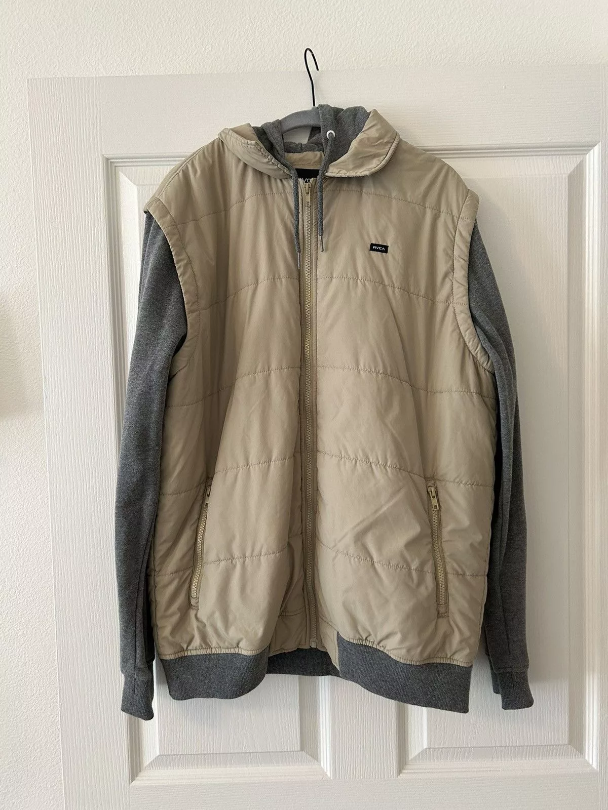 RVCA Sweatshirts Hoodies RVCA × Vintage RVCA Hybrid Puffer-Hoodie Beige