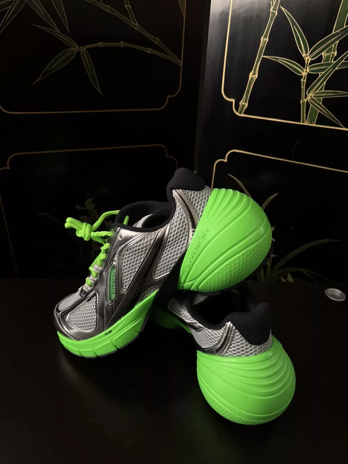Givenchy Low Top Sneakers Givenchy TK-MX Silver/Green Runner Sneaker