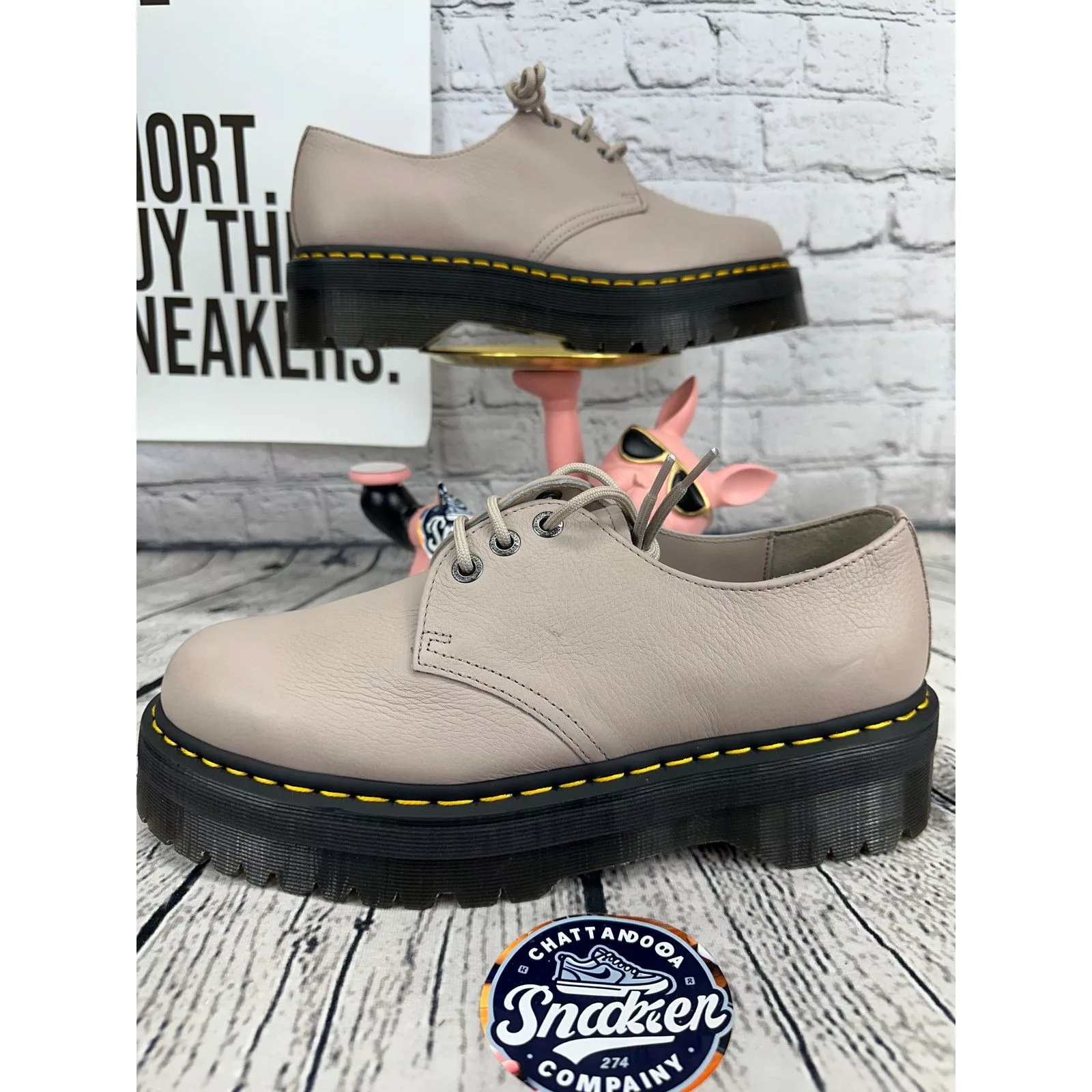 Dr. Martens Casual Leather Shoes Dr. Martens Dr Martens Platform Oxfords Low Mens 12 Pinky Leather EU 46 Brown