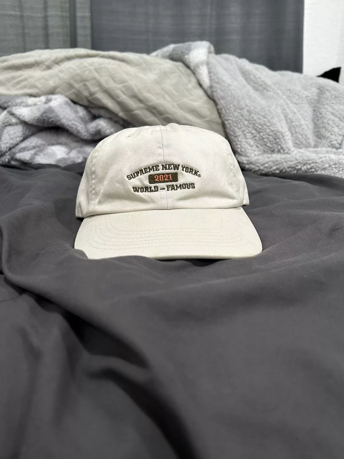 Supreme Hats Supreme 6 panel hat White