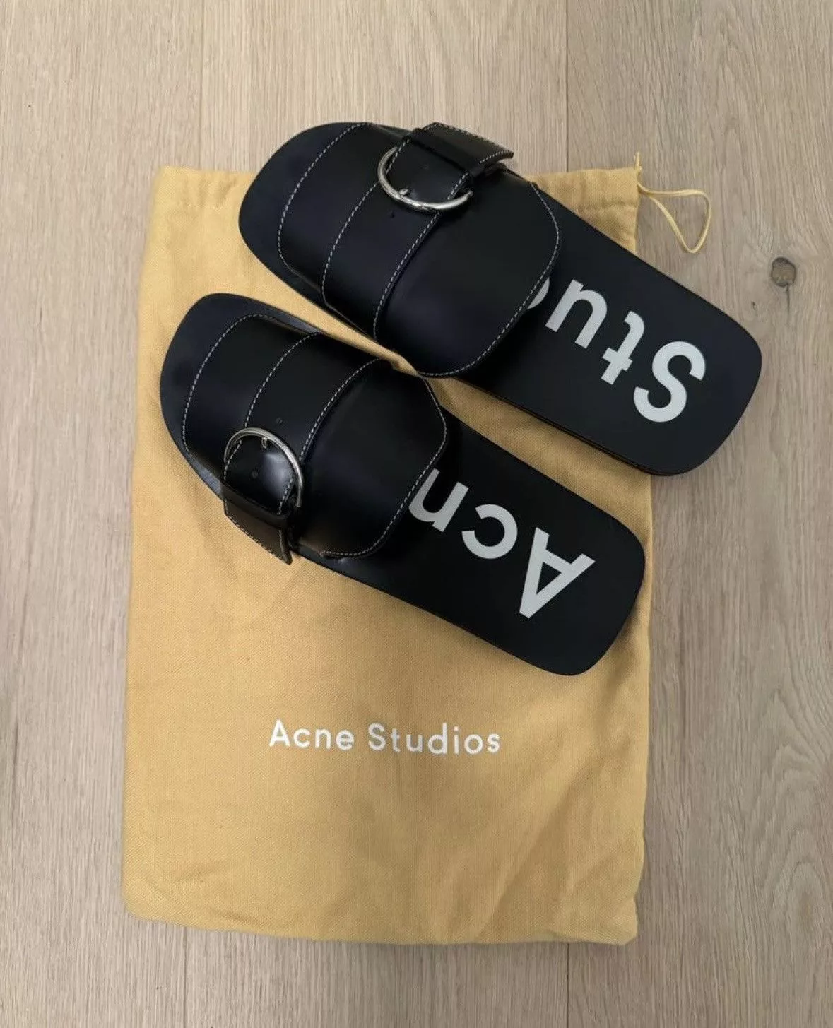 Acne Studios Flats Acne Studios Sandals Black