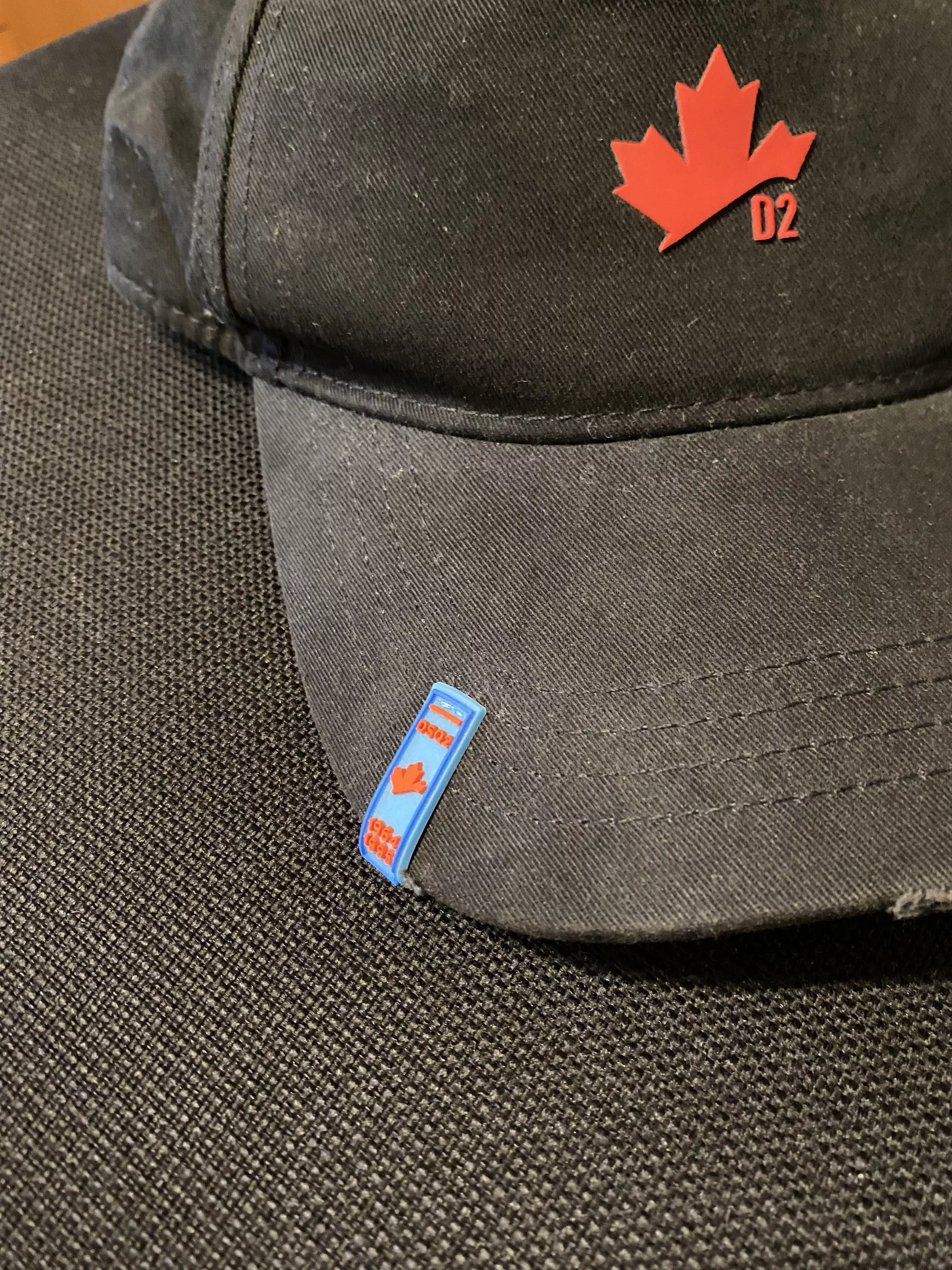 Dsquared2 Hats DSQ2 Cap Maple Leaf Black Red Dsquared2