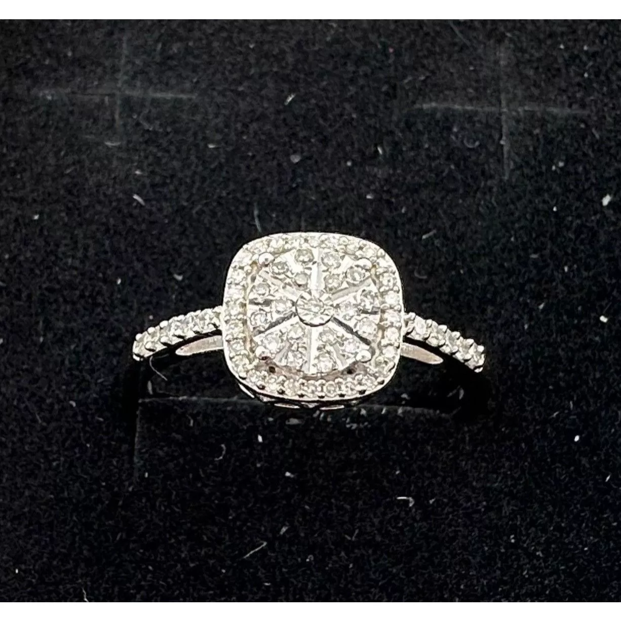 Other Rings Other Eye-catching 1/4 Carat Natural Diamond Ring Size 7 Multi