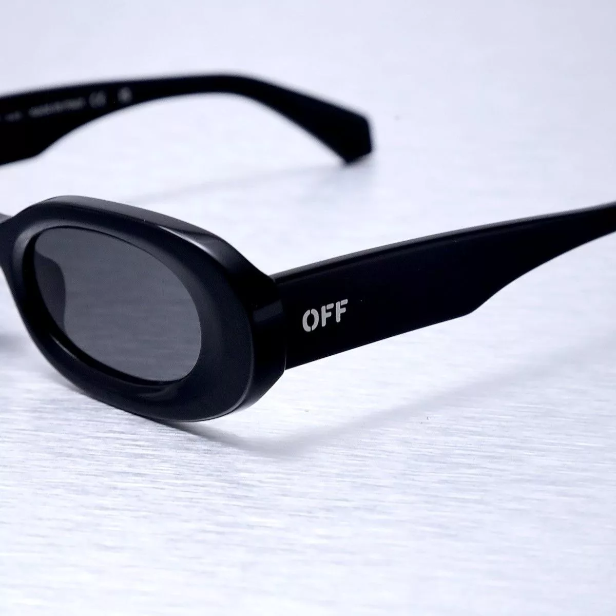 Off-White Sunglasses Off-White OFF WHITE AMALFI SUNGLASSES Black