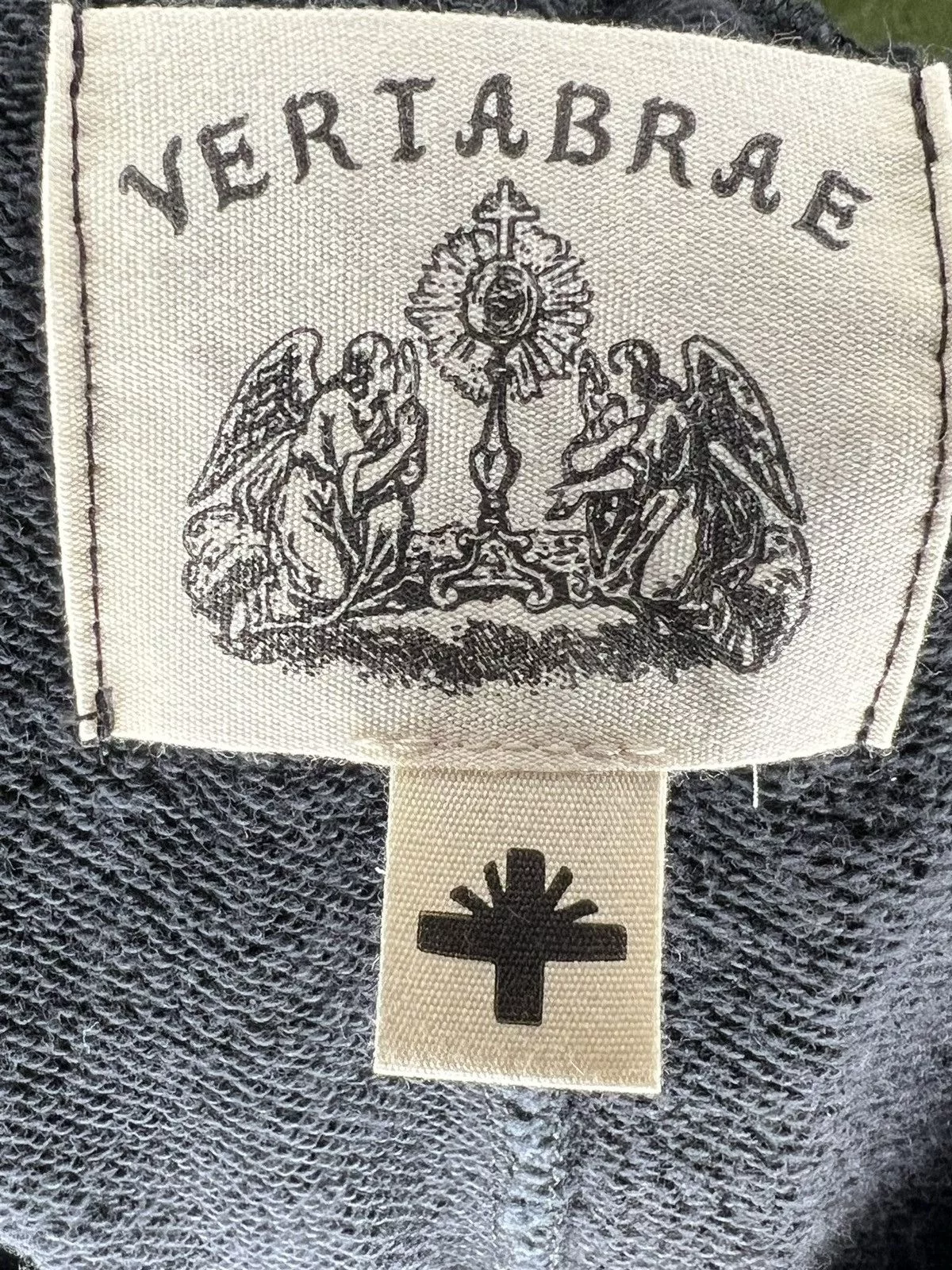 Vertabrae Shorts Black