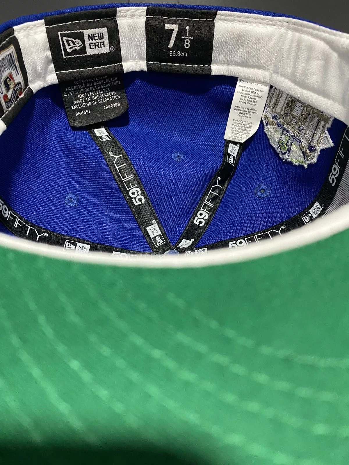 MLB Hats MLB Sz 7 1/8 - Texas Rangers New Era Fitted Blue
