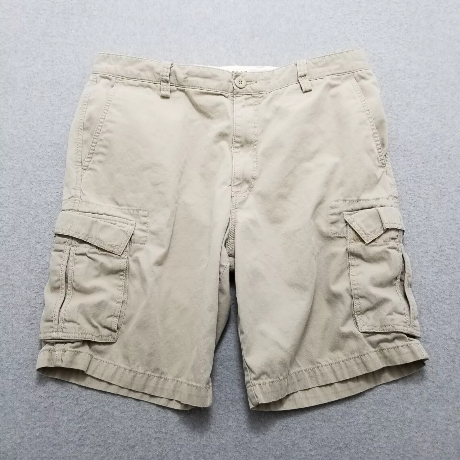 Dockers Shorts Mens 38 Khaki Cargo Pockets Casual Outdoor Beige