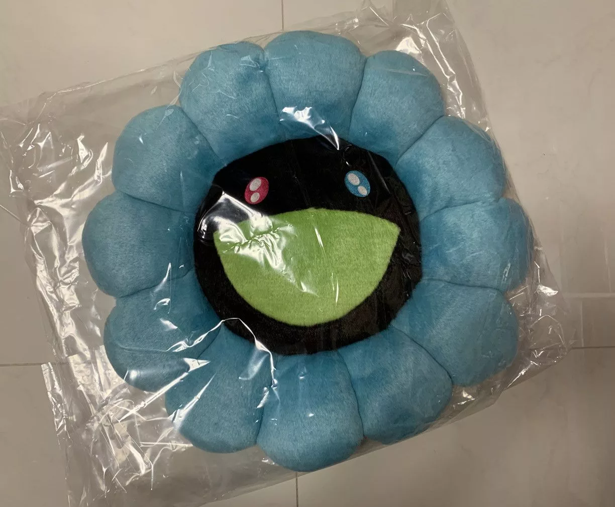 Takashi Murakami Miscellaneous Takashi Murakami Kaikai Kiki Flower Cushion 60cm Blue