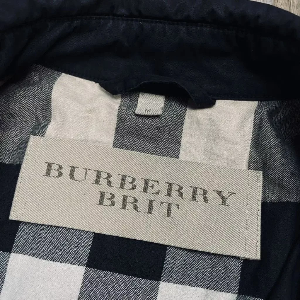 Burberry Coats Burberry trench coat with pattern Size: M Black