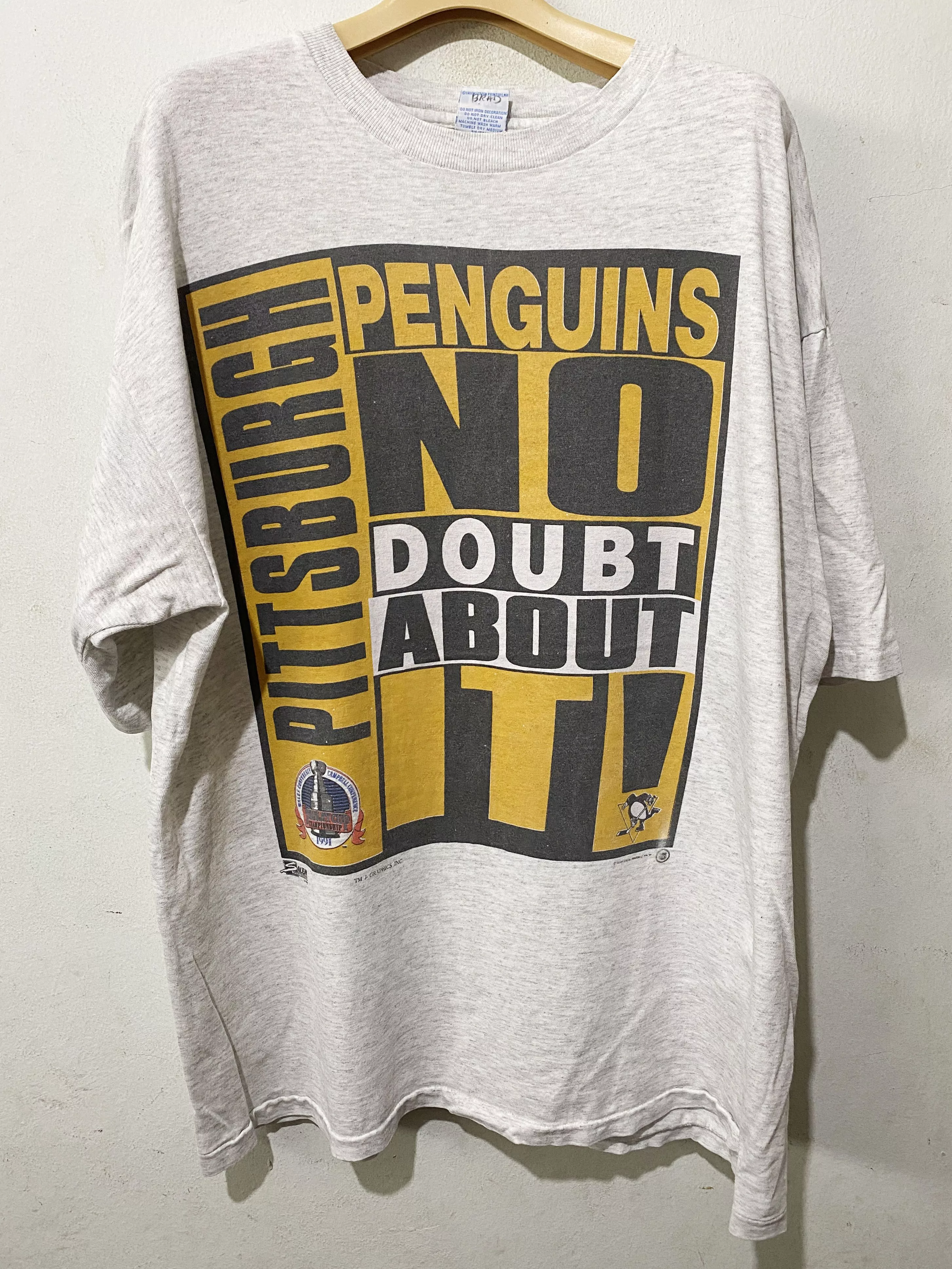 NHL Short Sleeve T Shirts NHL × Vintage Vintage 90s Pittsburgh Penguins NHL Ice Hockey Shirt Gray Sportswear