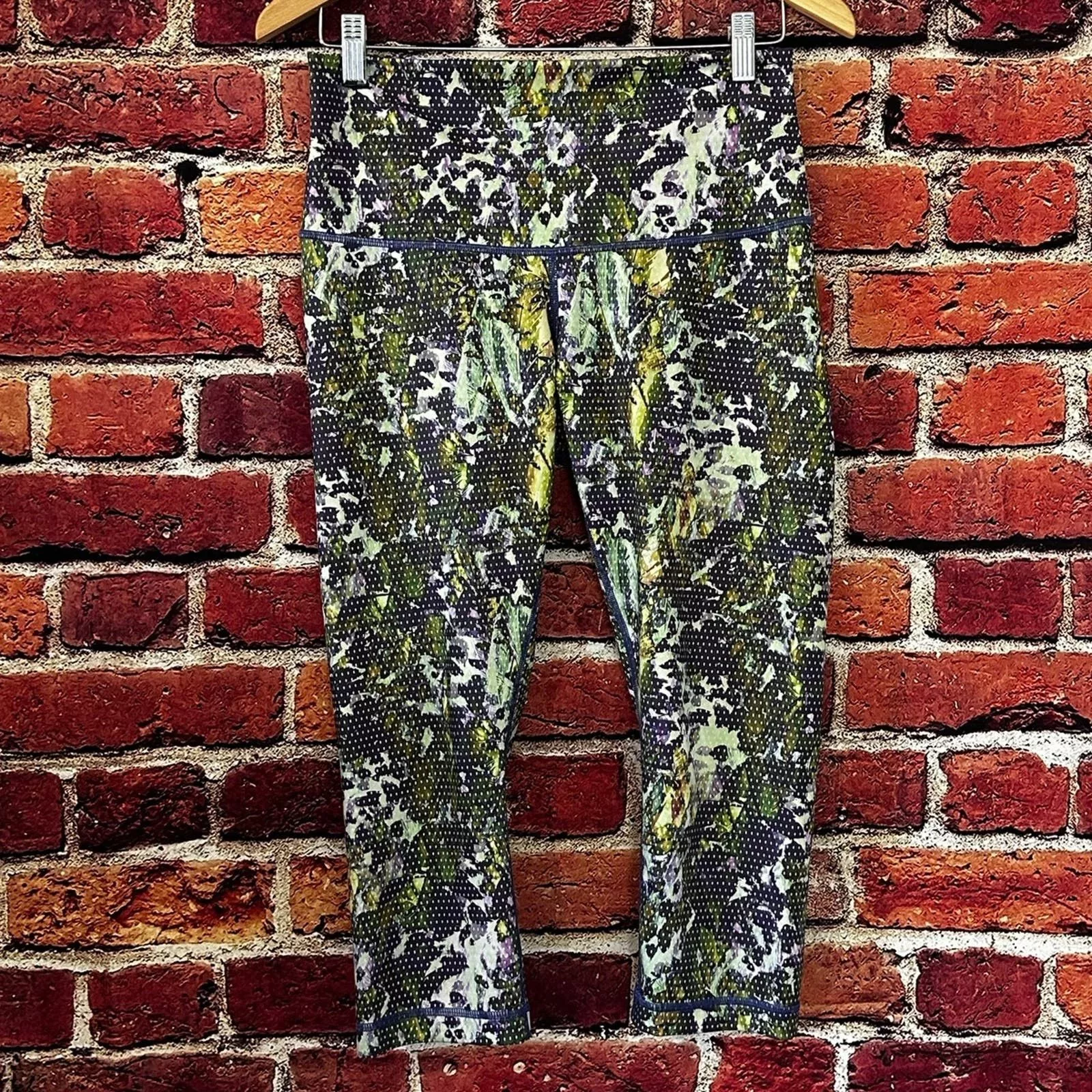 lululemon leggings size 8 Green