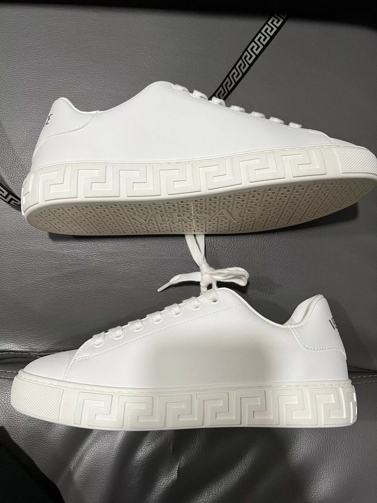 Versace Low Top Sneakers Versace Greca sneakers White