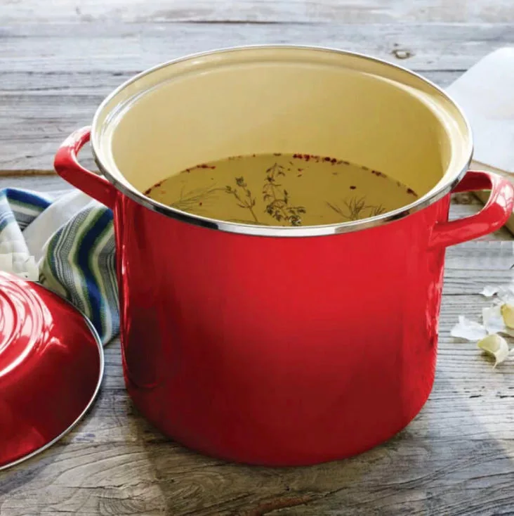8 qt. Stockpot - Cerise