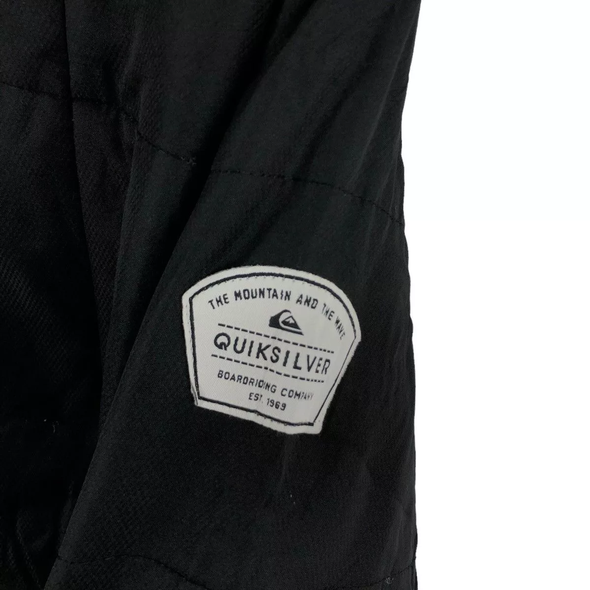 Quiksilver Light Jackets QUIKSILVER Light Quilted Jacket Surf Style Black Vintage