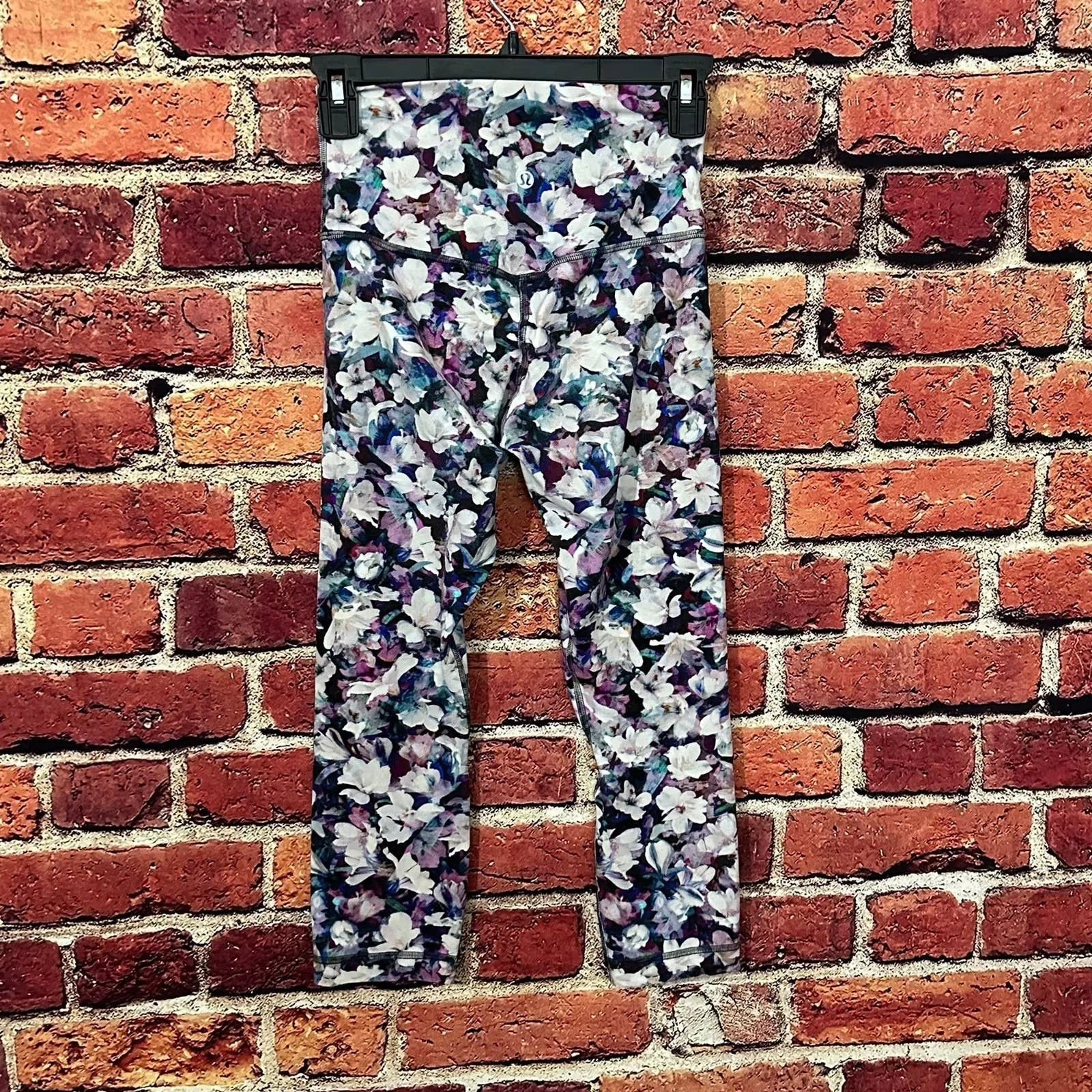 lululemon leggings size 4 Multi