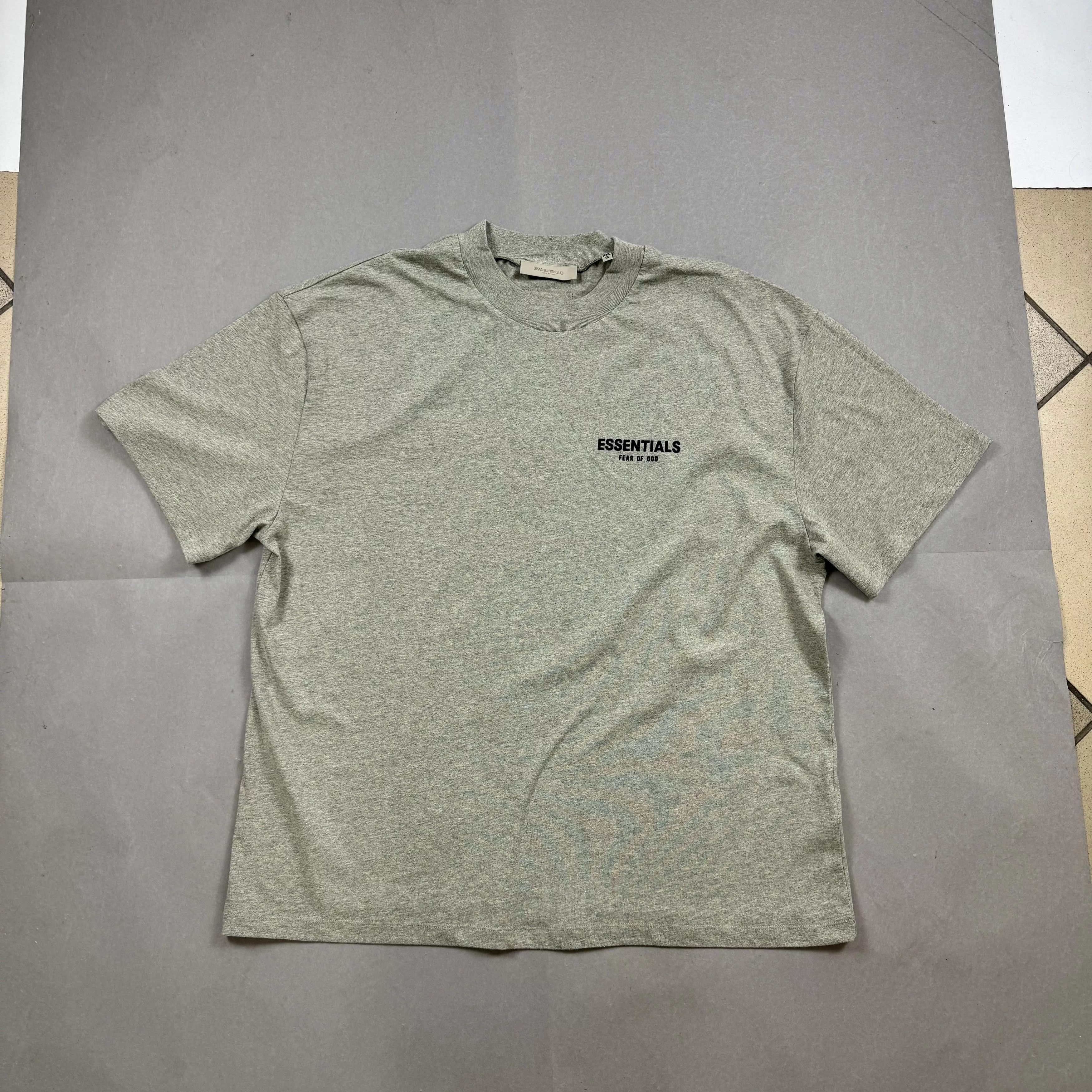 Essentials Short Sleeve T Shirts Essentials × Fear of God NEW Fog Essentials Oversize T-shirt Gray