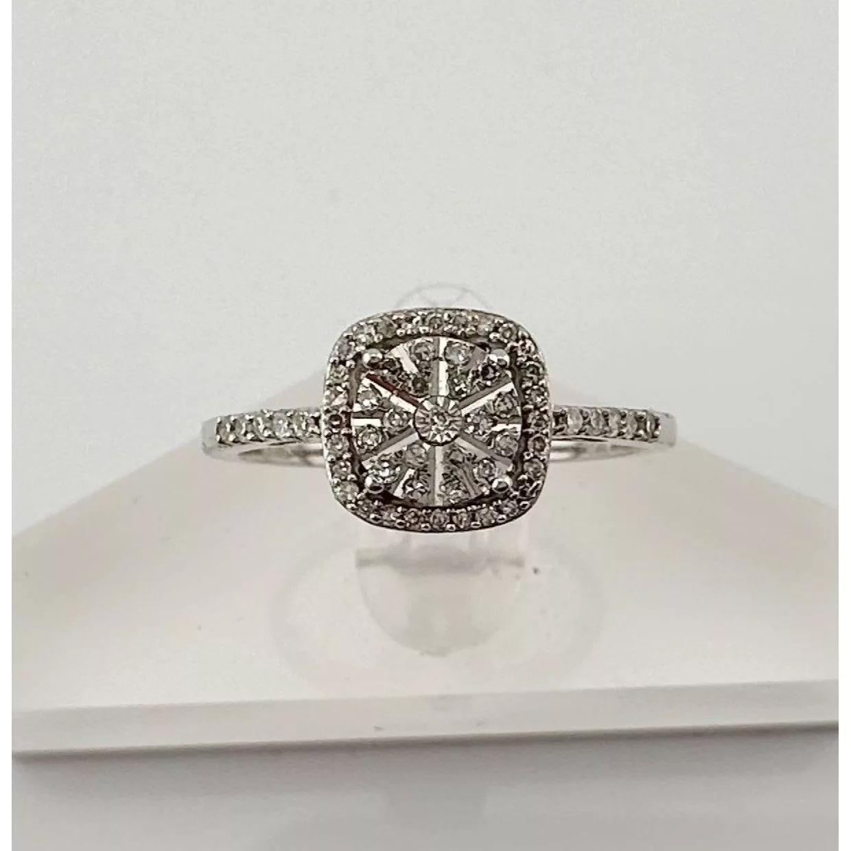 Other Rings Other Eye-catching 1/4 Carat Natural Diamond Ring Size 7 Multi