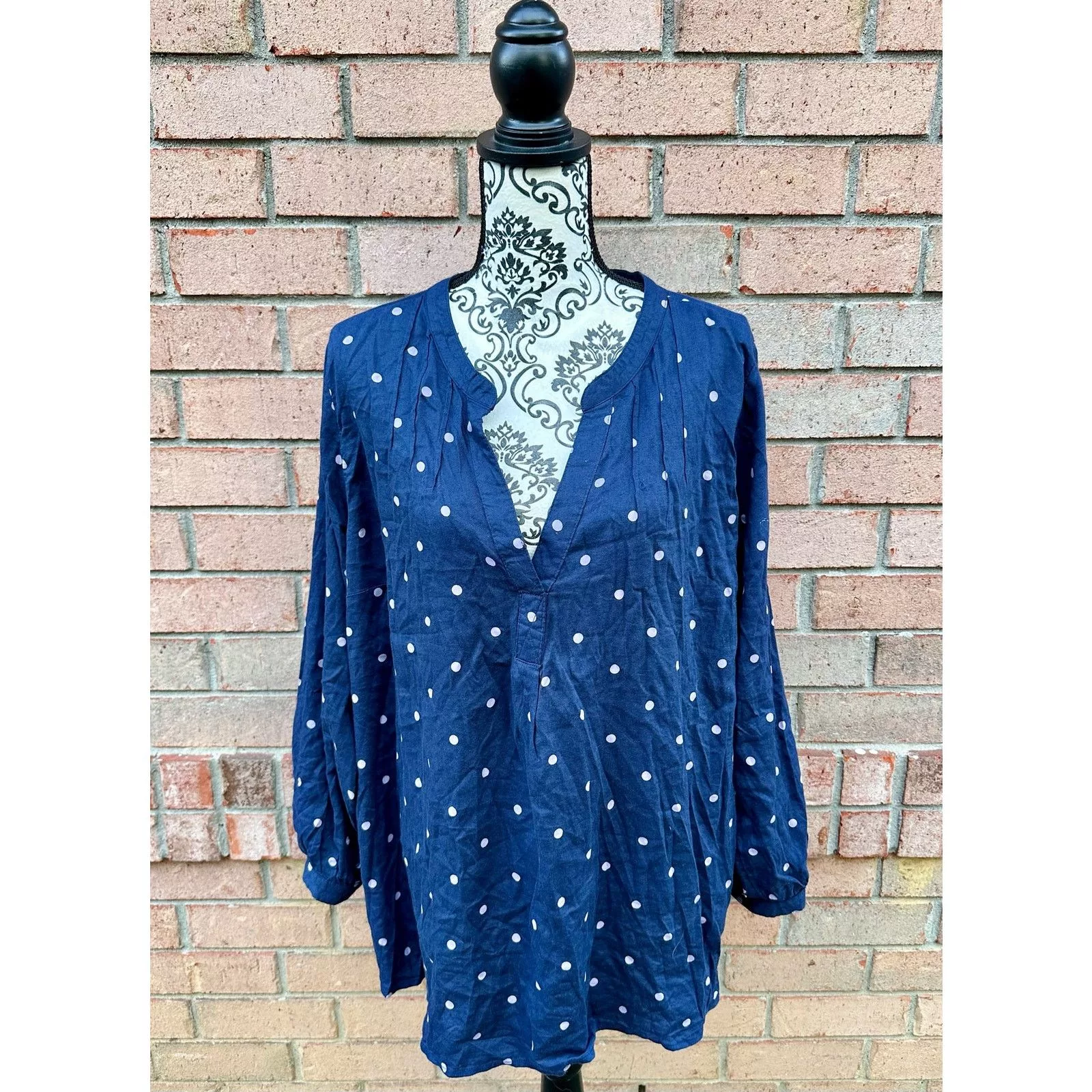 Old Navy Blouses EUC Old Navy Polka Dot Tunic Top Size 2X Blue