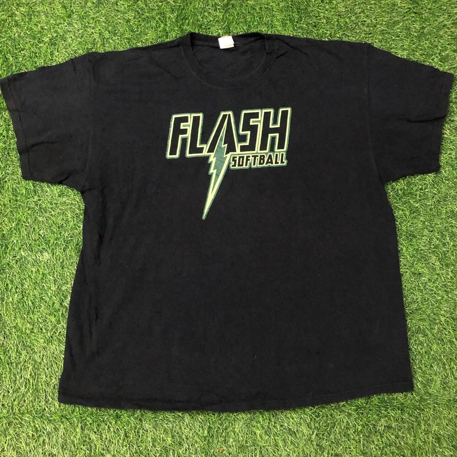 Gildan Short Sleeve T Shirts Gildan Men’s Black ‘Flash Softball’ Graphic Tee