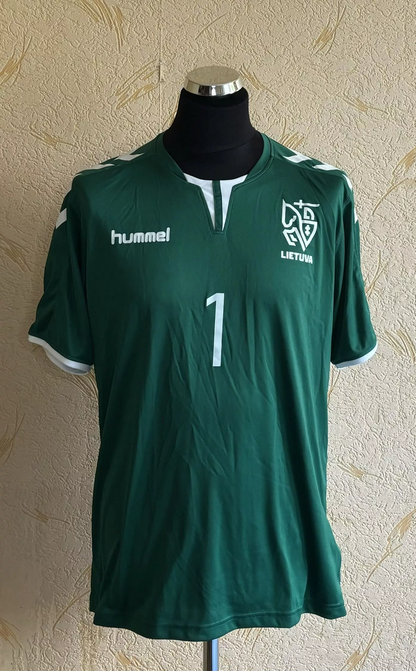 Hummel Jerseys Futsal Lithuania 2021 Butkus 1 Hummel Goalkeeper Jersey Green